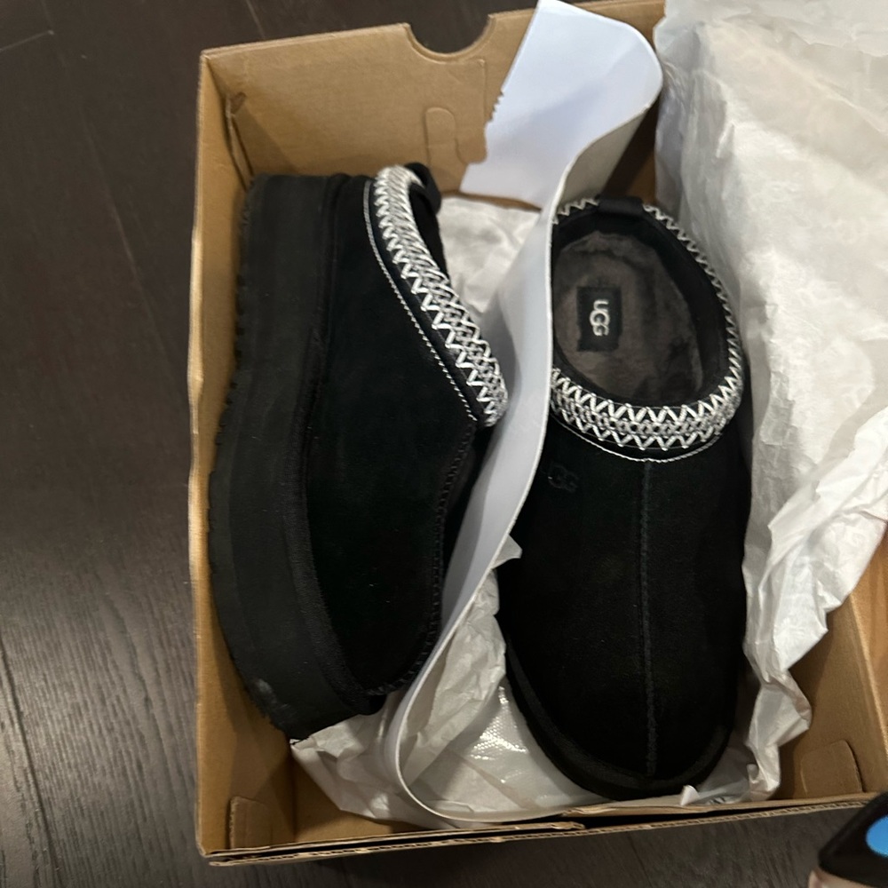 Ugg  excellent condition where just couple times